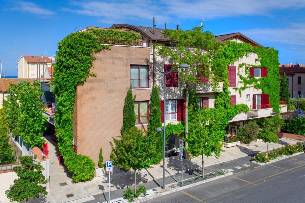 Corso Emanuele Apartments San Vincenzo Luaran gambar